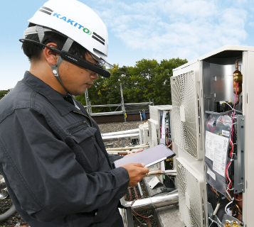 社員インタビュー写真（S.R.）